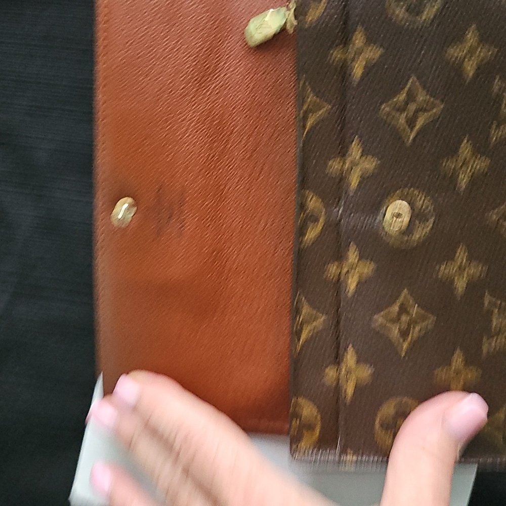 Louis Vuitton Monogram Sara Wallet - Picture 3 of 12